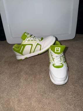 Brunswick Spark Women's Bowling Shoes White Lime Green Size 9.5